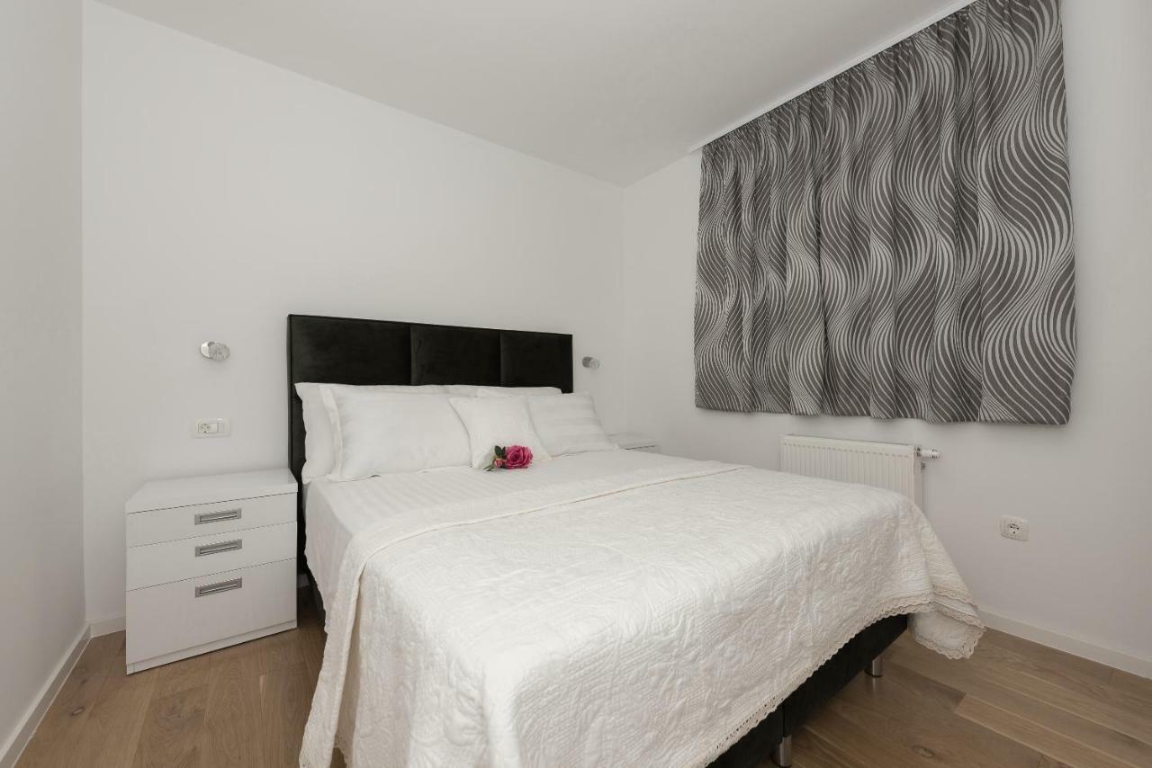 Penthouse Jure Apartman Makarska Kültér fotó